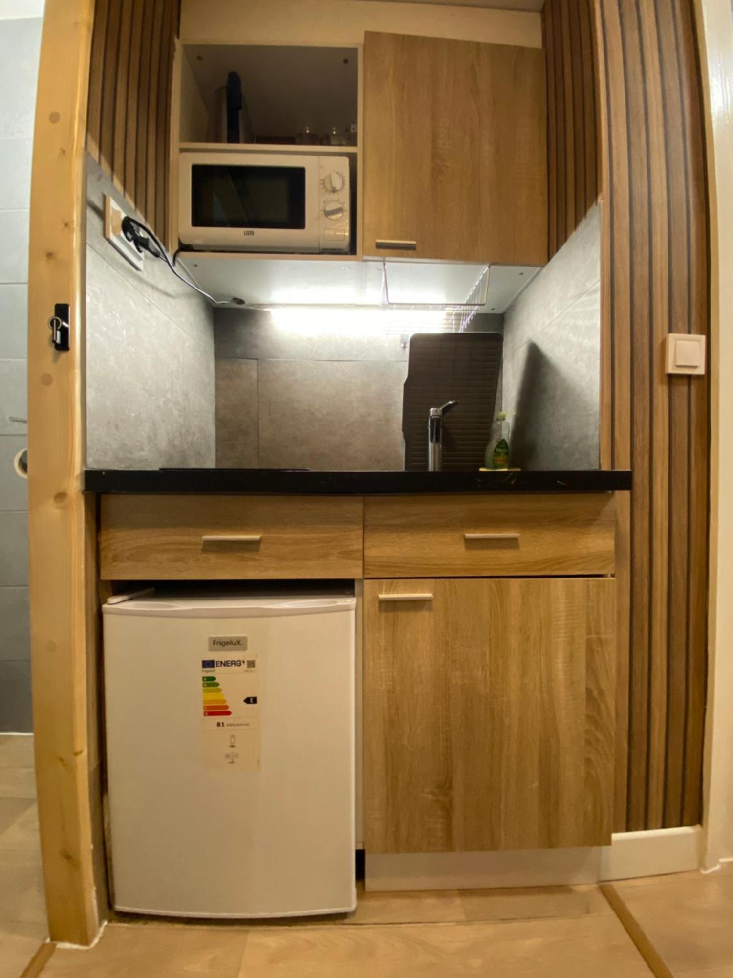 Studios & Chambres Aux Portes De Geneve แซ็ง-ฌูเลียง-อ็อง-เฌอเนอวัว ภายนอก รูปภาพ